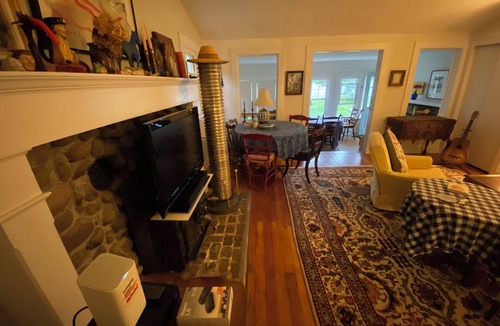 Guilford Cottage | Lakefront Cottage 🕊 quiet