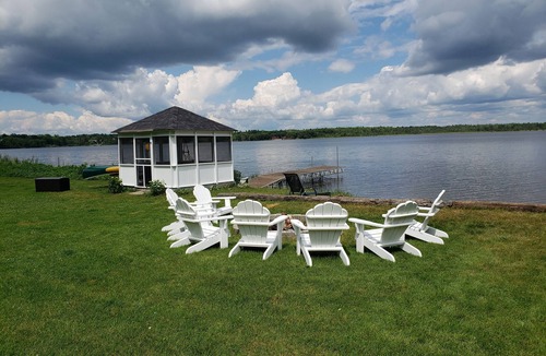 Calabogie Cottage | Lakefront Cottage + Sauna | Beach, Dock & Gazebo