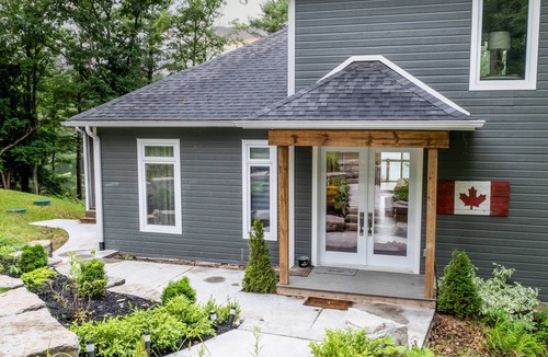 Seguin Cottage | Lakefront Cottage,with hot tub and a wonderful sunset! Few weeks left