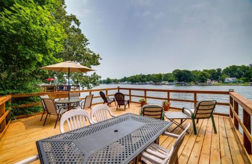 Monticello House | Lakefront Cottage w/Deck Near Indiana Beach!