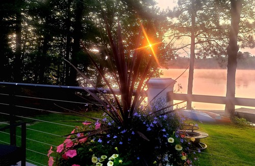 Washington Cottage | Lakefront Cottage with sauna and private dock.