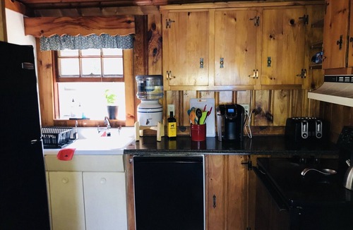 Ponds of Plymouth Cottage | Lakefront Cottage with Private Beach and Dock