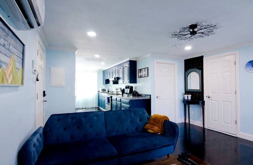 Town of Somerset House | Lakefront Cottage with Spacious Deck and Great Views in NY