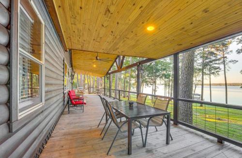 Grapeland House | Lakefront Crockett Cabin w/Boathouse & Kayaks!