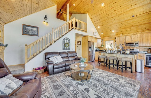 Spring Valley Cabin | Lakefront Divide Cabin w/Game Room!