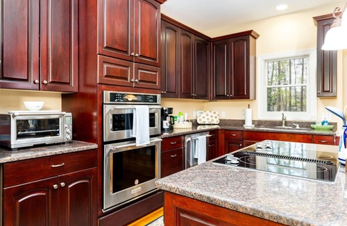 Littleton House | Lakefront, Dock, Kayaks, Games, Firepit, Fireplace