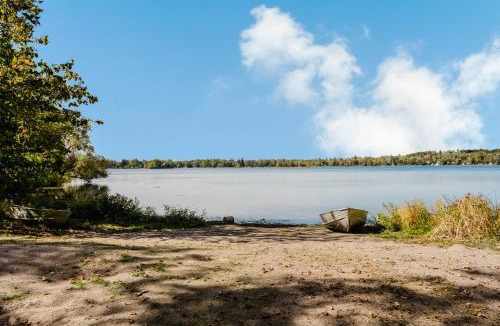 Lakefield Villa | Lakefront Englewood Villas Private BBQ and Lakeview