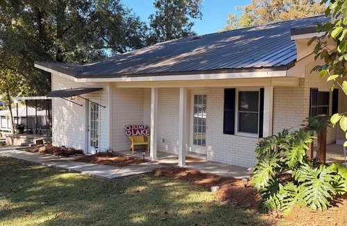 Warwick House | Lakefront Escape on Lake Blackshear/Private Dock/Peaceful Views