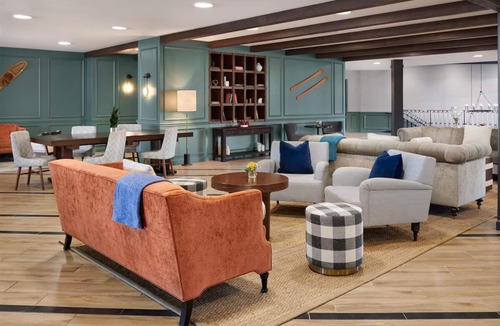 Canandaigua Hotel | Lakefront Escape Ideal for Outdoor Enthusiasts w/Pool & Hot Tub Access