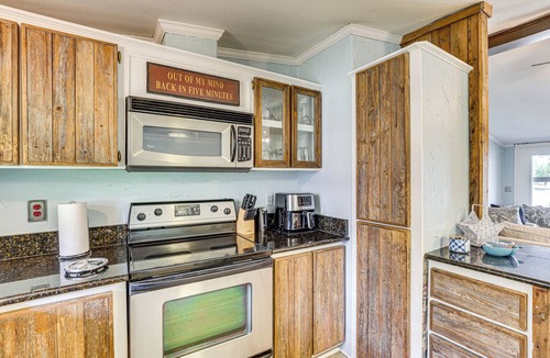 Carolyn Estates House | Lakefront Escape w/Game Room & Dock in Mabank!