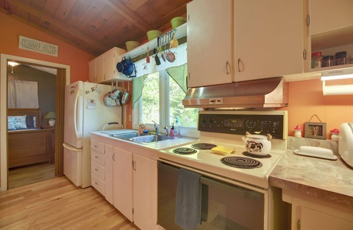North Hero House | Lakefront Escape: Waterfront Lake Champlain Home