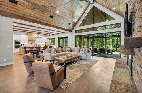 Afton House | Lakefront Estate on 26 Acres: Hot Tub & Games