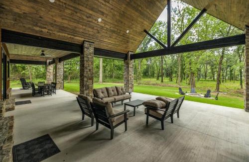 Afton House | Lakefront Estate on 26 Acres: Hot Tub & Games