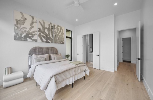 Streetman Resort | Lakefront Estate with heated spa/pool +chef avail - events w/approval