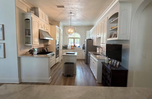 Graham House | Lakefront Fishermen’s Villa at Possum Kingdom