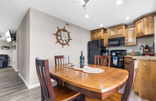 Kimberling City Condo | Lakefront Fishin Hole at Table Rock with Free Tickets & Community Amenities