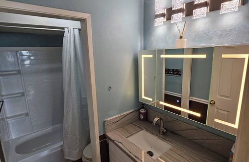 Granite Bay House | Lakefront! Folsom Lakefront home. n3-bedroom unit with AC lakefront Granite Bay