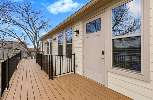 Little Elm Apartment | Lakefront Game Loft Beautiful Views Sleeps 6