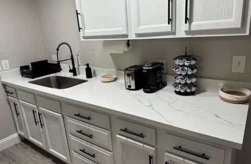 Brazoria Apartment | Lakefront Gem Awaits! n