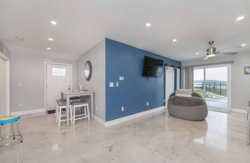 Sodus Point House | Lakefront Gem | Cozy Stay w/Dock + Sunset Views
