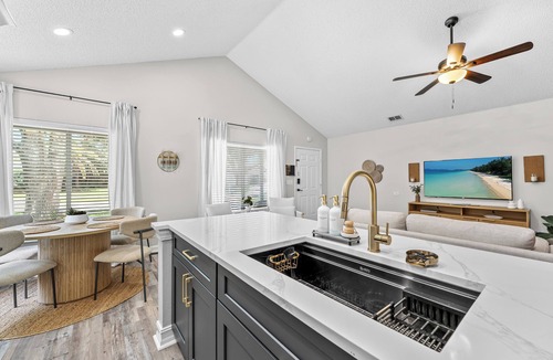 Lake St. George House | Lakefront Gem Near Clearwater