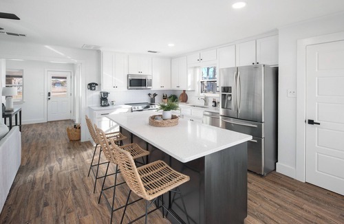 Graford House | Lakefront Gem w/Hot Tub & Game Room in Graford