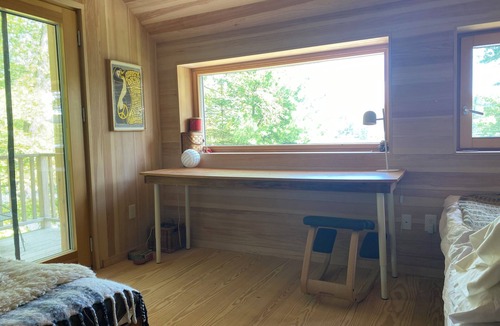 North Egremont Cottage | Lakefront Get Away