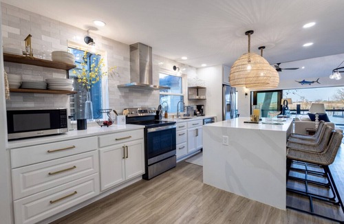 New Braunfels House | Lakefront Getaway in Texas Hill Country | Dock, Kayaks, Pickleball, Jet Ski