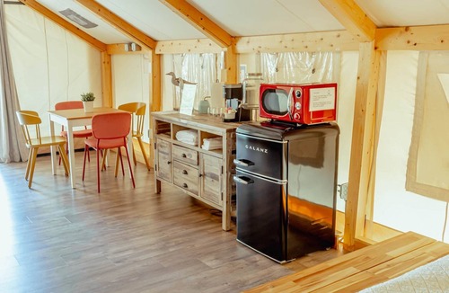 Bastrop House | Lakefront Glamping Safari Tent #9: The Bluebonnet