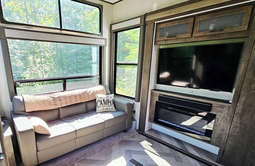 Waubun House | Lakefront Glamping near Itasca State Park,wifi, fit pit, gas grill, dog-friendly