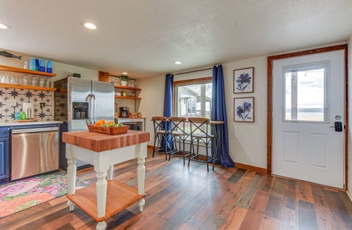 Graford House | Lakefront Graford Home w/Fire Pit + Private Dock!
