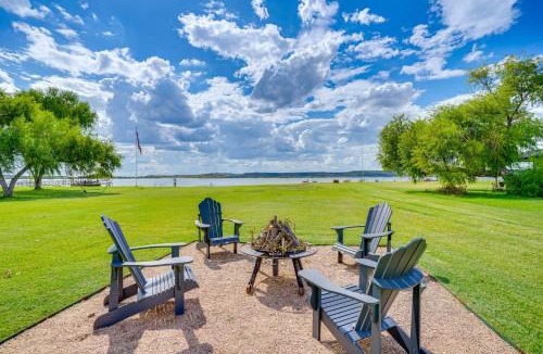 Graford House | Lakefront Graford Home w/Fire Pit + Private Dock!