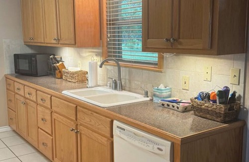 Cotton Gin House | Lakefront Grand Getaway