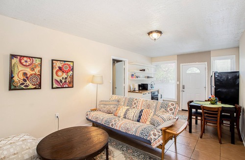 Southwest Orlando House | Lakefront Guest House by downtown :Boat, Fishing…