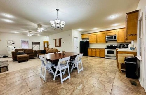 Reed Creek House | Lakefront Hartwell Home Private Dock + Sleeps 15
