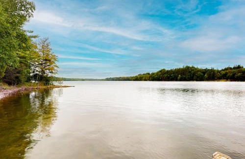 Lake Tomahawk House | Lakefront Haven