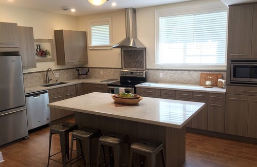 Kincardine Cottage | Lakefront High-End Suite in Kincardine