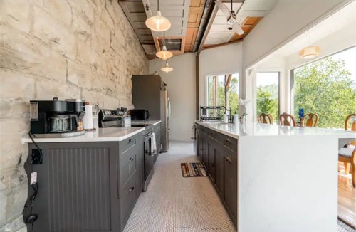 Holiday Island Cabin | Lakefront Historical Luxury - All new 2023 design