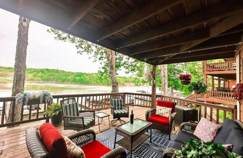 Stover House | Lakefront Home 4Bed/3Bath/Dock/Firepit/Grill-12PP