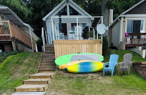 Twin Lake House | Lakefront Home for Rent
