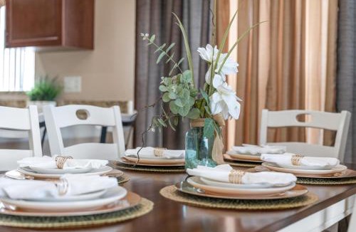 Quail Ridge House | Lakefront Home Game Room & Views