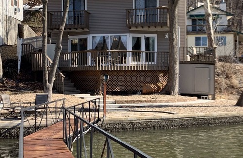 Lake Ozark House | Lakefront home, great location, close to golf courses, the Strip, & restaurants.