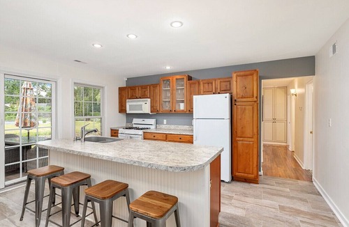 Ferrysburg House | Lakefront Home: Hot Tub & Private Beach