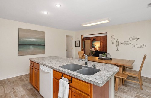 Ferrysburg House | Lakefront Home: Hot Tub & Private Beach