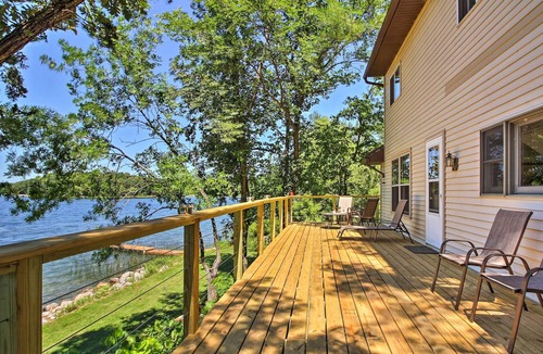 Brandon House | Lakefront home in Brandon w/fire pit, deck & dock!
