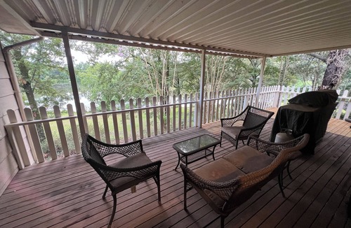 Cabot House | Lakefront Home in Cabot