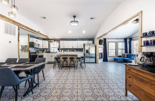 Madison House | Lakefront Home in Madison near SNP, Wineries, Breweries, and Venues