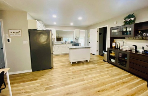 Hardy House | Lakefront home, large deck, grill, dock. In Spring River country near Hardy, AR