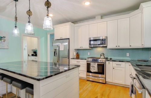 Cross Hill House | Lakefront Home w/Hot Tub & Dock in Cross Hill!