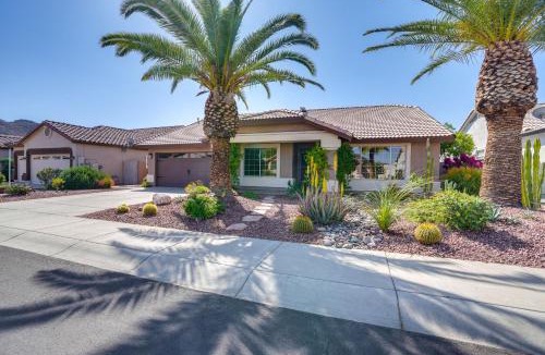 Arrowhead Lakes House | Lakefront Home w/Outdoor Oasis in Glendale!